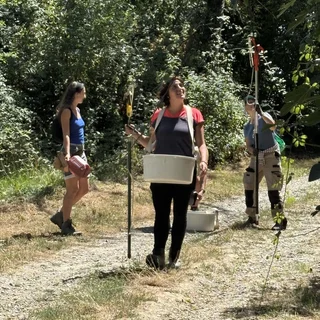 Participation de bénévoles de l'association Campagnes Vivantes 82 à la plantation de haies, bosquets...